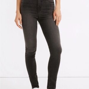 MADEWELL - Charcoal Skinny Jeans with High-Rise Fit and Sleek Finish